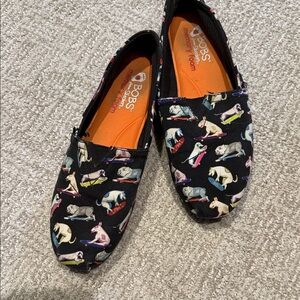 BOBS from Skechers Black Multi-Color Cat Print Shoes